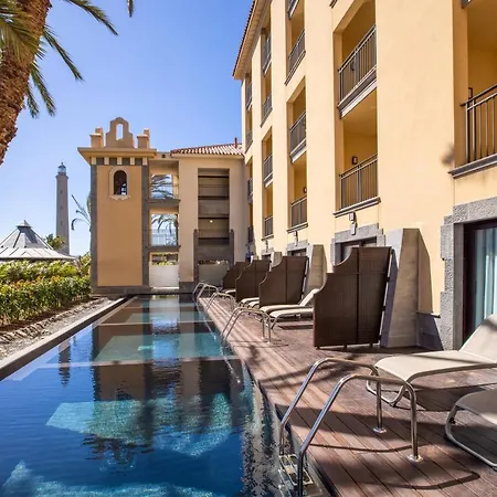 Unique Club At Lopesan Costa Meloneras 5*