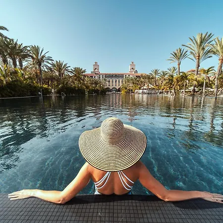 Unique Club At Lopesan Costa Meloneras 5* Maspalomas (Gran Canaria)